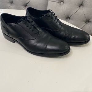 Selling a pair of size 11 Cole Haan Williams Cap Toe black dress shoes.